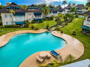 3BR Penthouse on the Ocean, Montego Bay